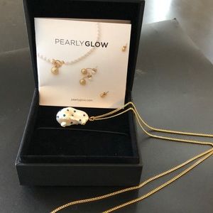 Pearly Glow Simple Baroque Pendant Pearl Necklace